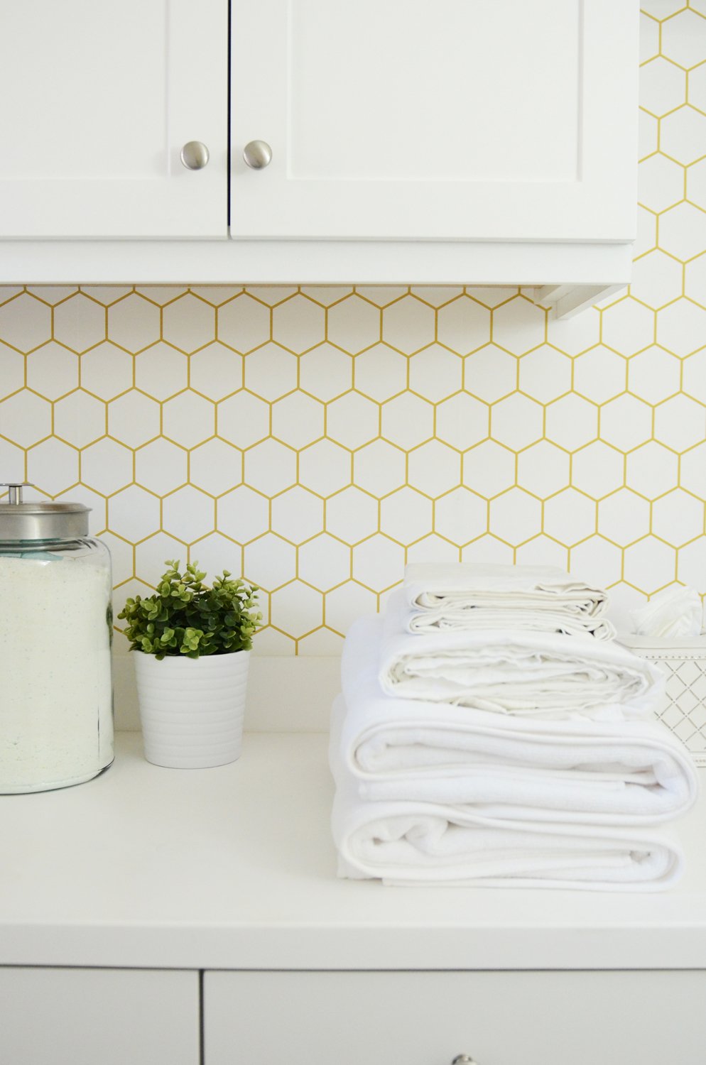 Merrick's Art Laundry Room Wallpaper