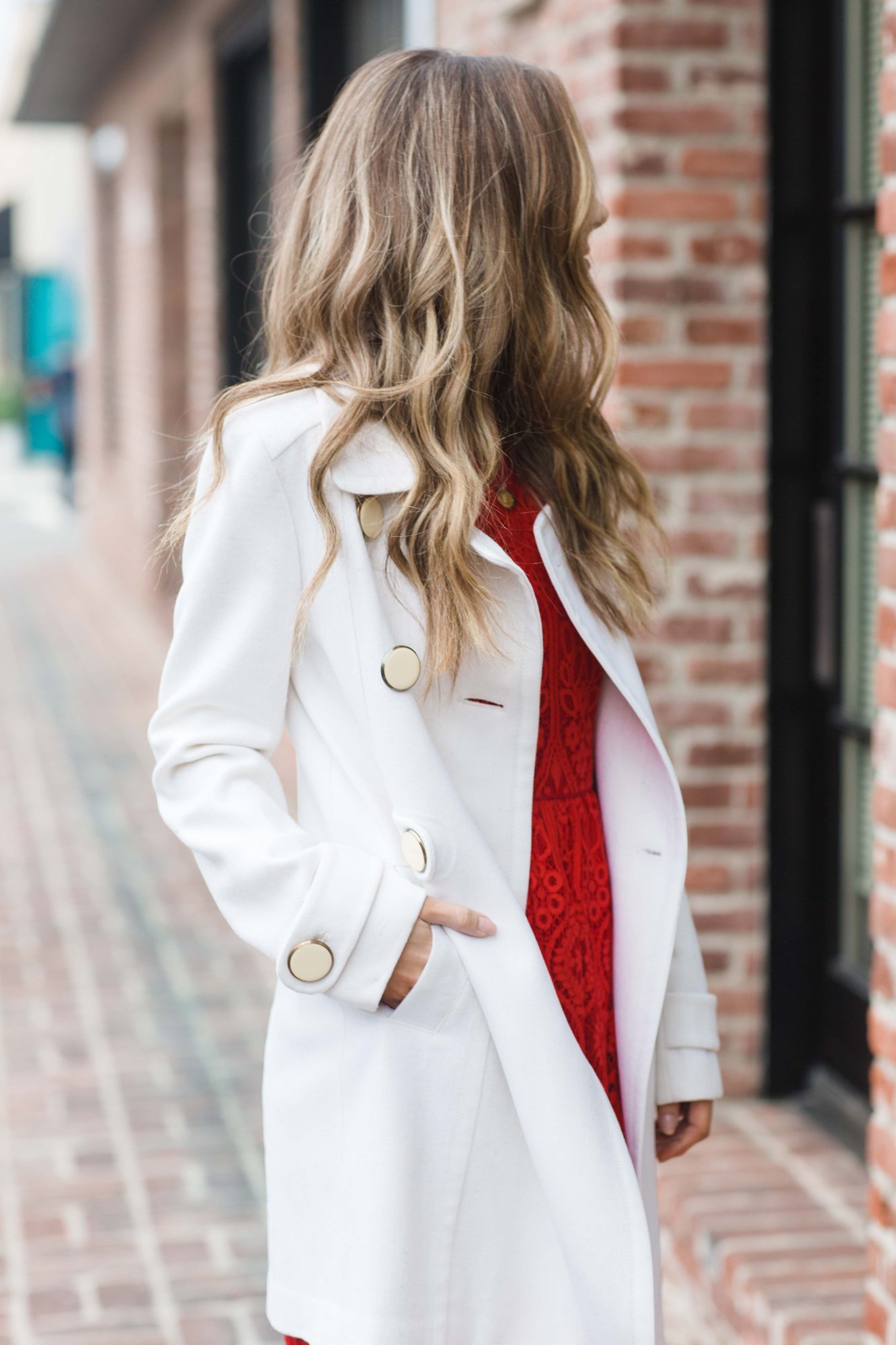 Merrick's Art White Coat
