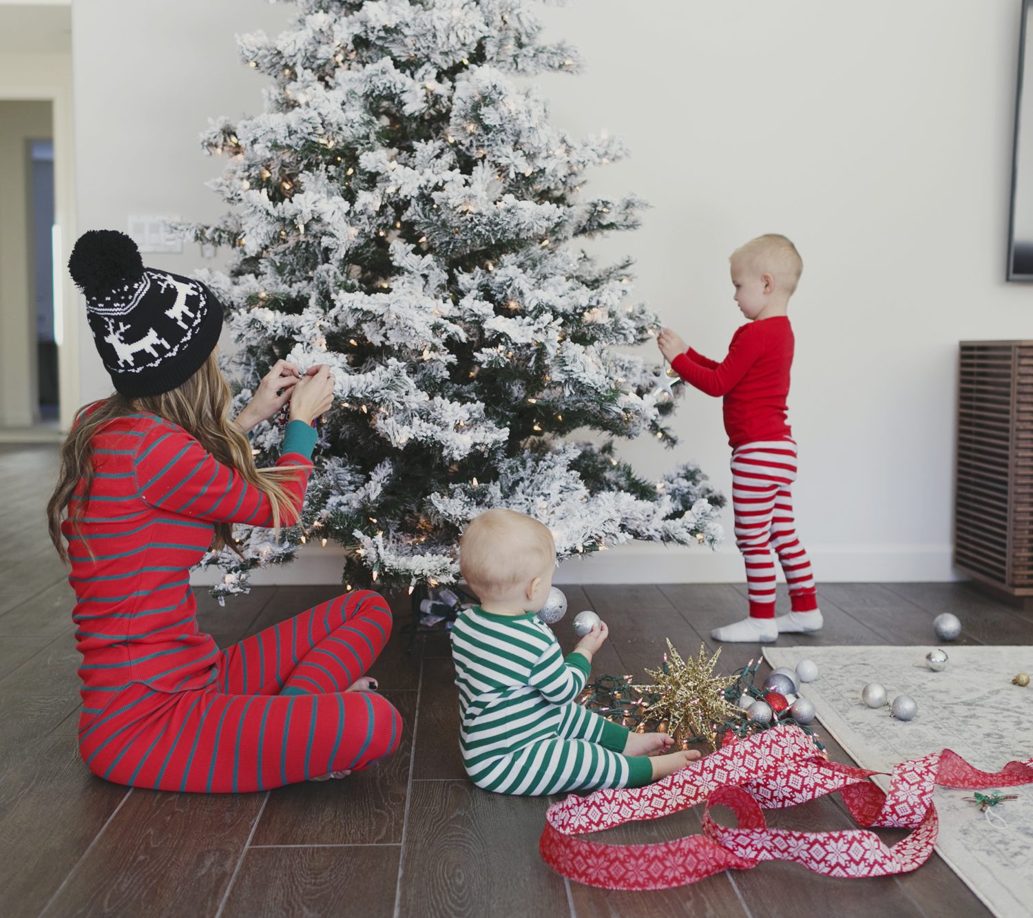 Merrick's Art Christmas Pajamas Old Navy