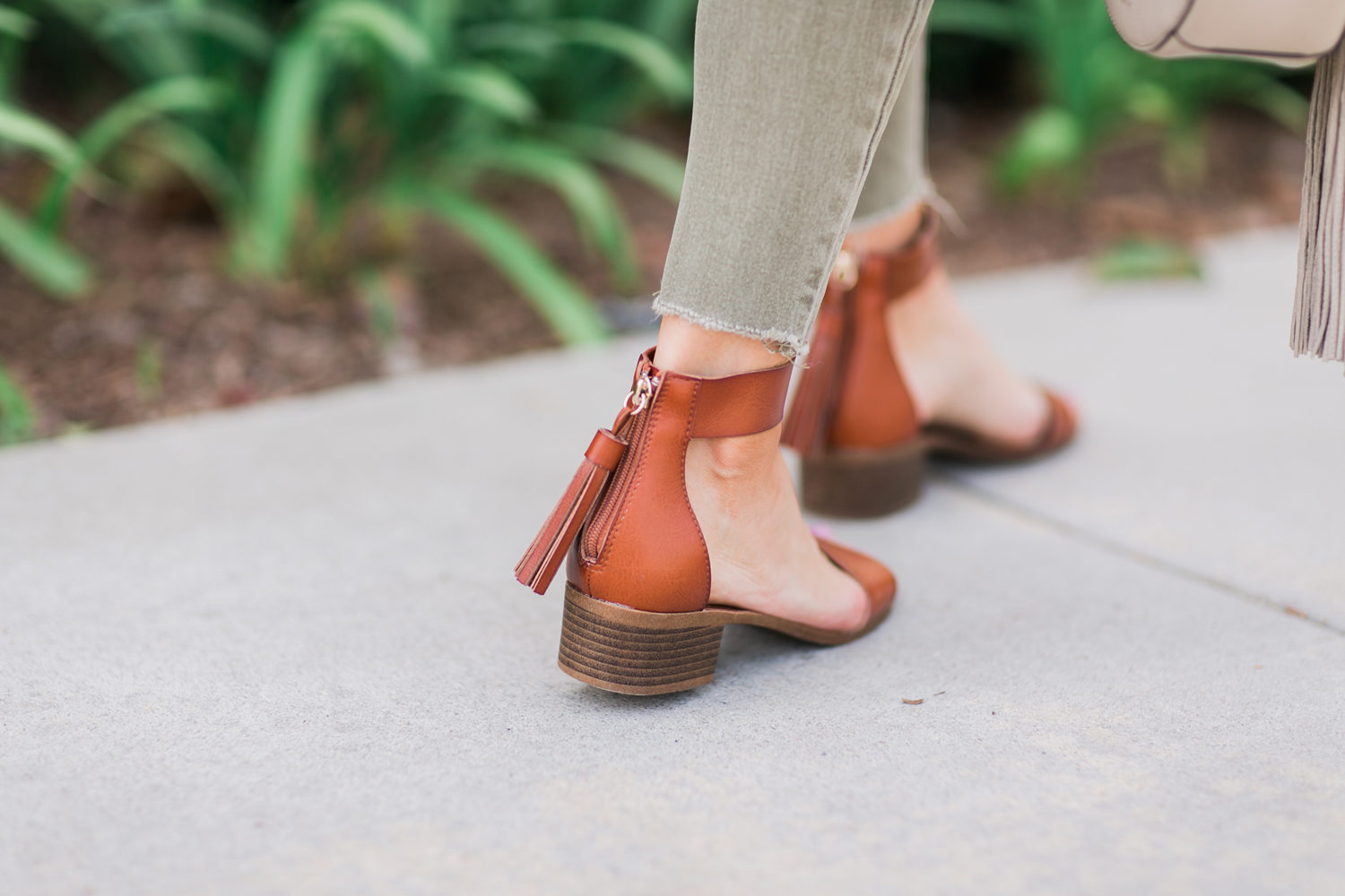 Merrick's Art Tassel Back Sandals