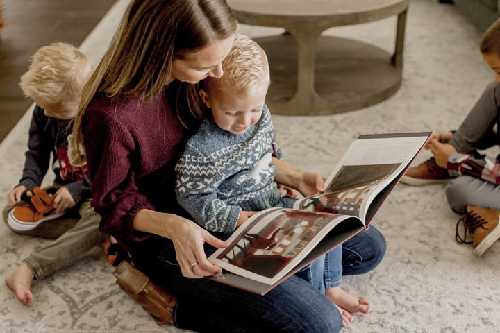reading christmas books