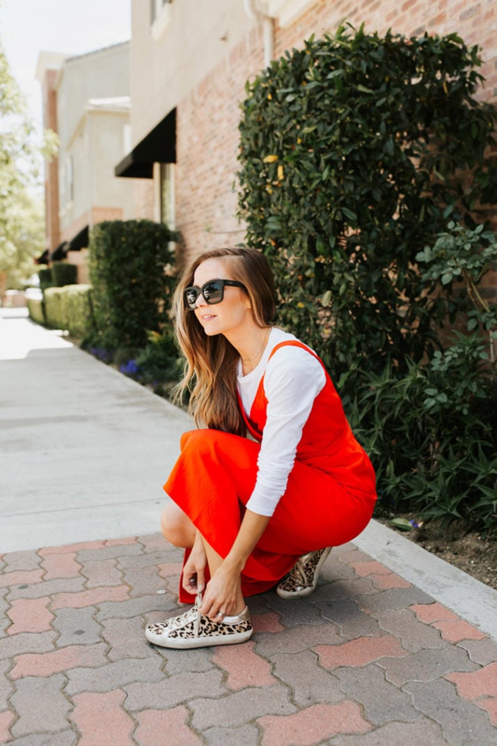 how to wear sneakers with dresses