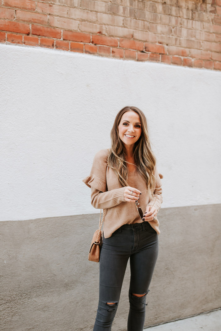 an easy casual outfit for fall