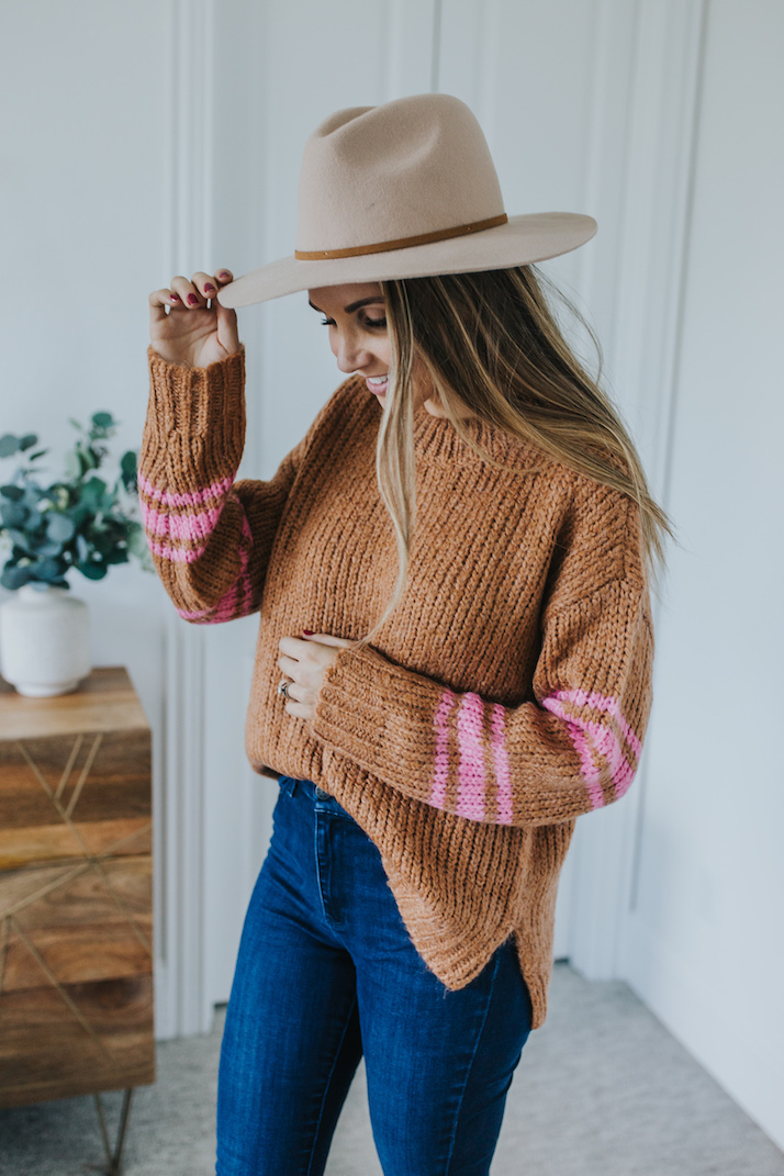 mott and bow jeans and aerie sweater for fall