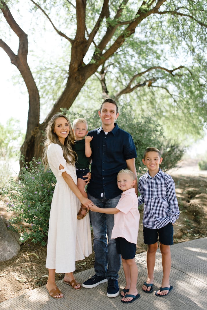 family photo outfit ideas, cream, blue, and pink