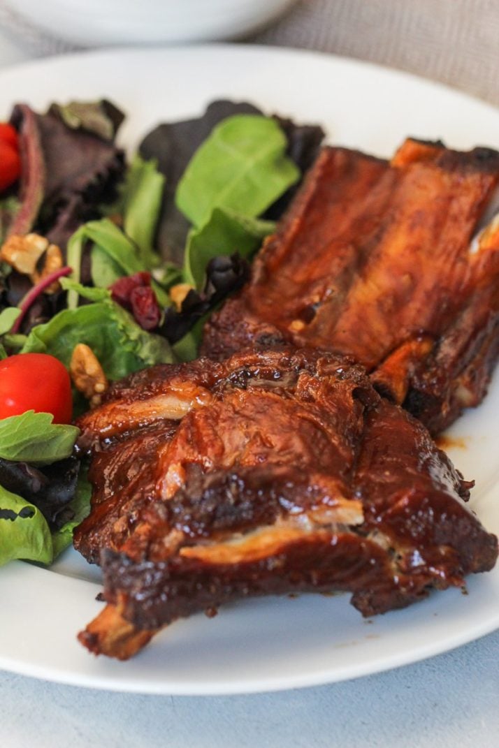 bbq pork ribs and salad