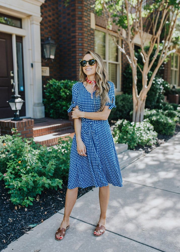 weekend recap - blue gingham dress and sandals