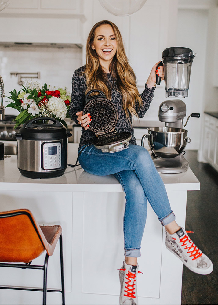 weekend recap - leopard sweatshirt and jeans
