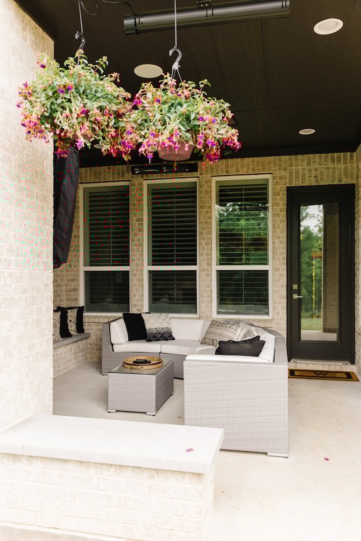 outdoor living room