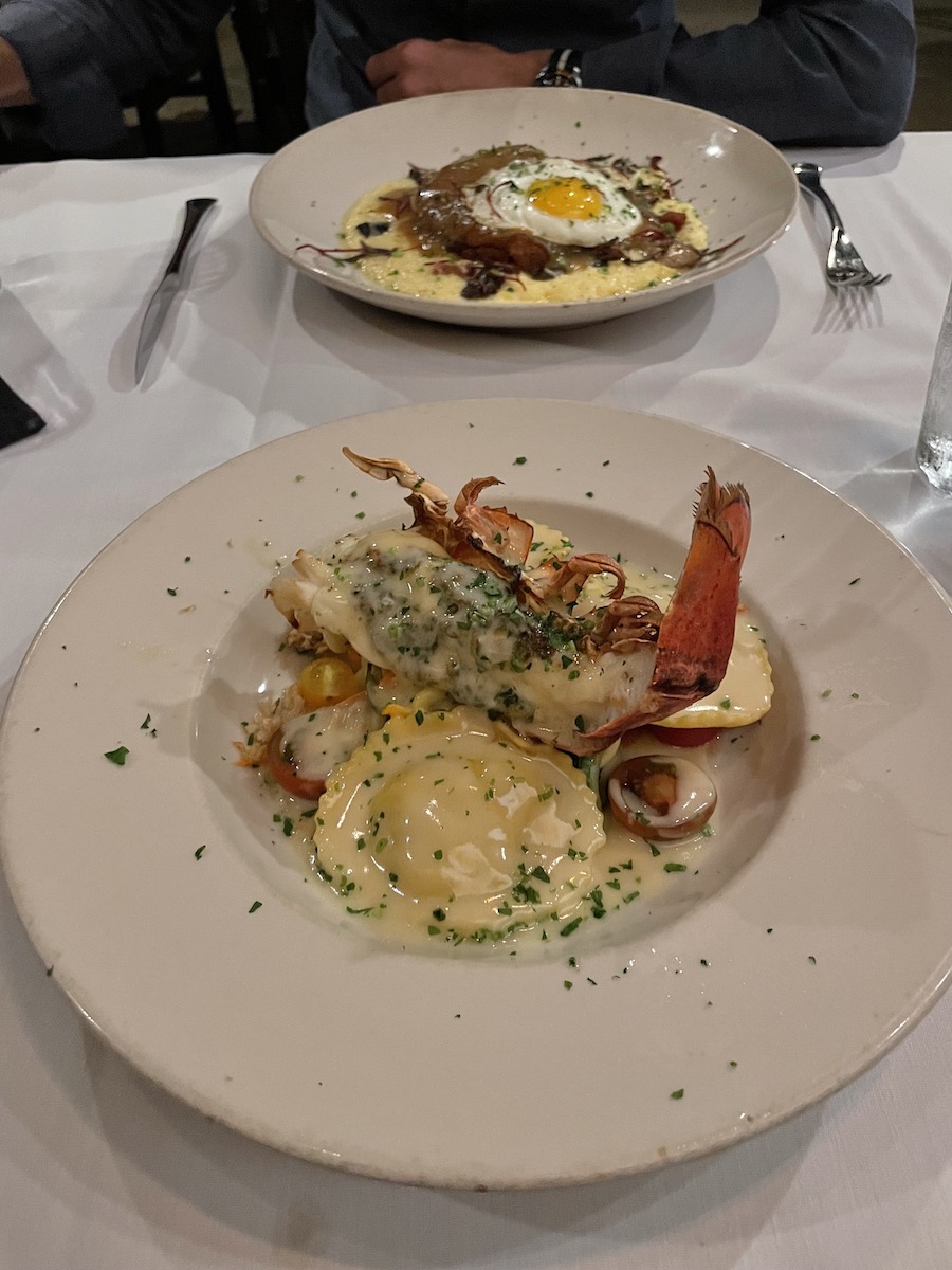 hege's french restaurant