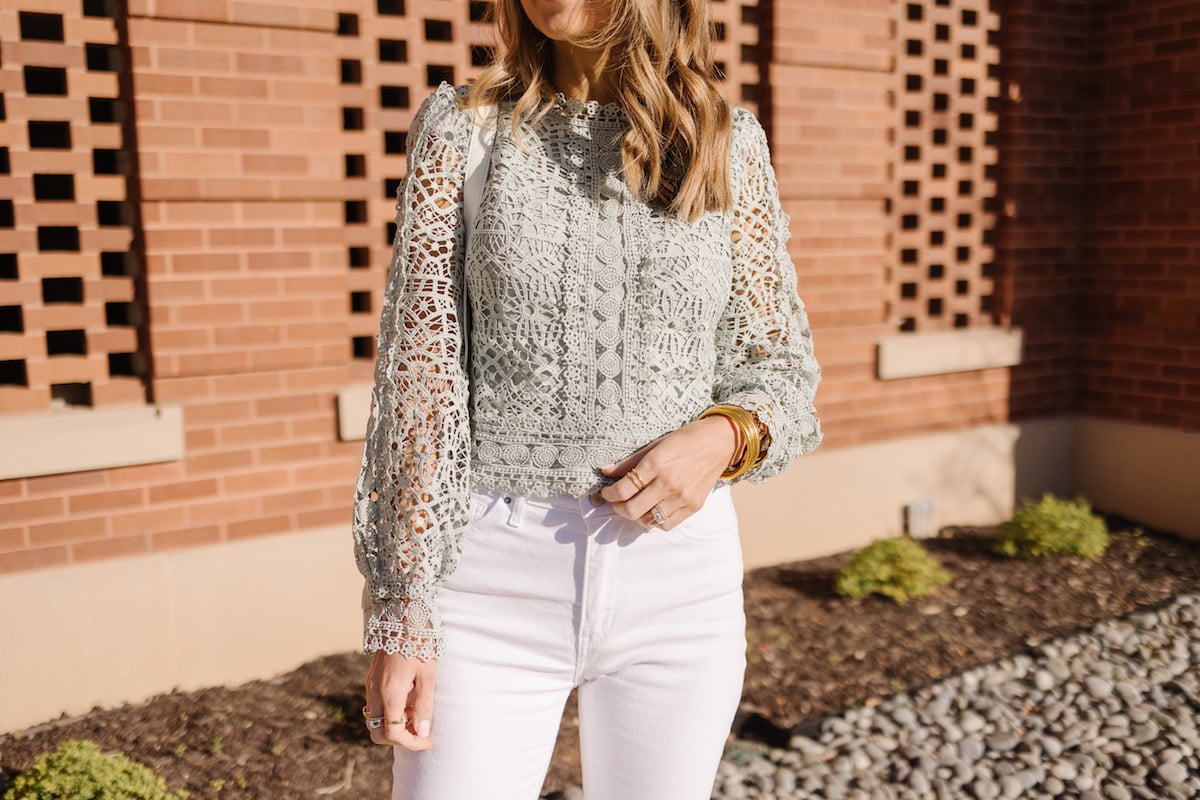 white skinny jeans with lace top