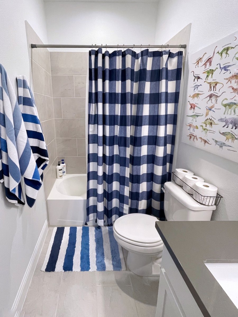 boys bathroom