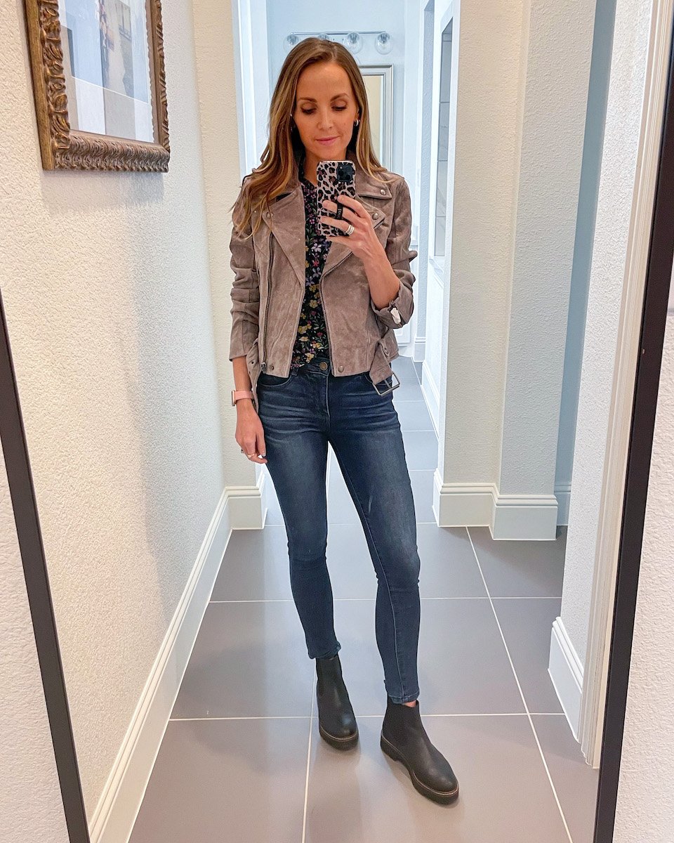 dark wash skinny jeans