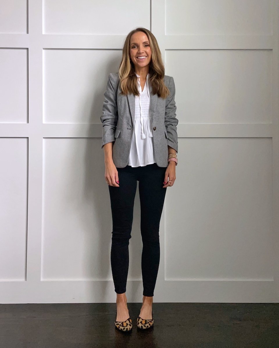 BLAZER WITH WHITE TOP AND PANTS