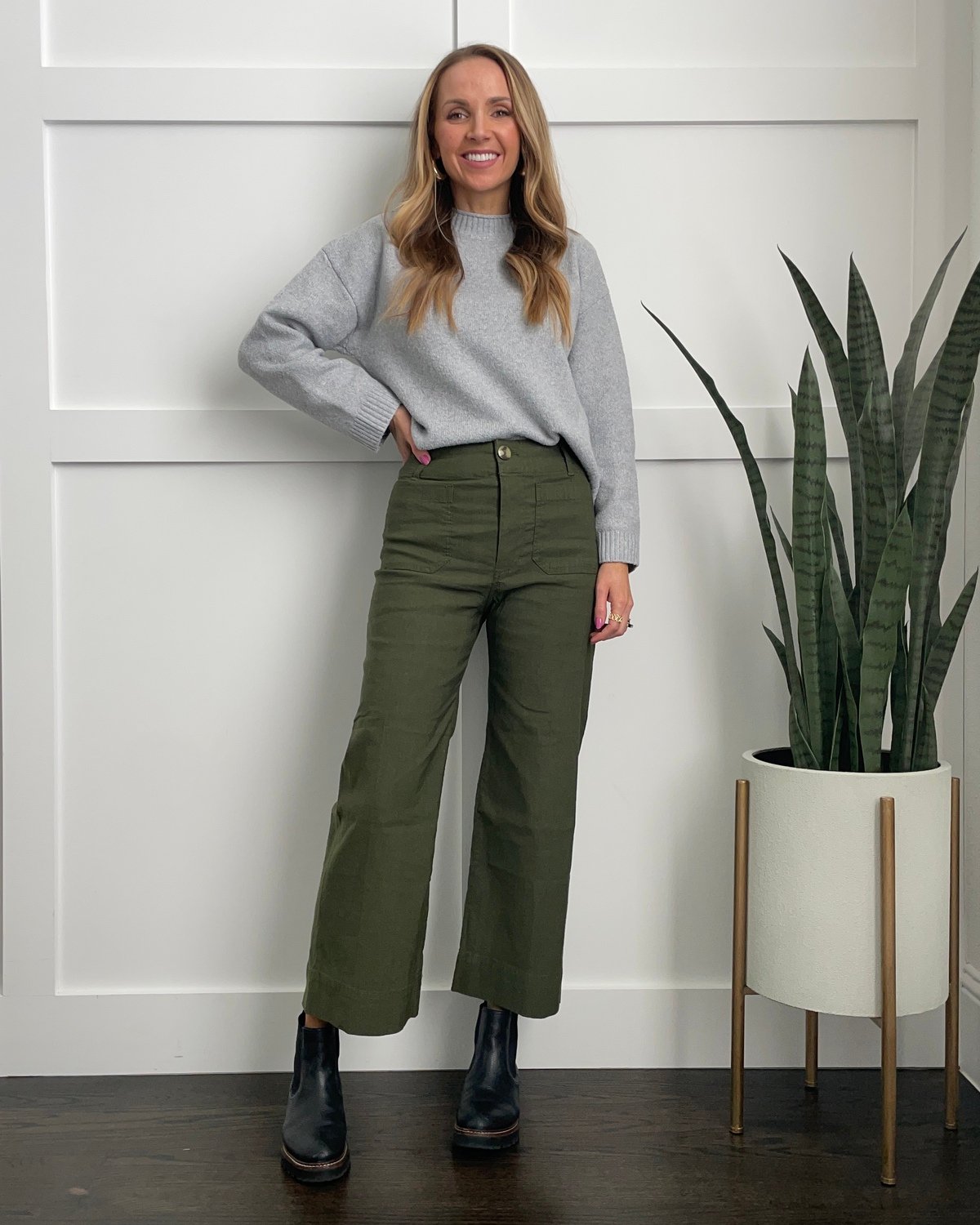 Wide leg pants gray sweater