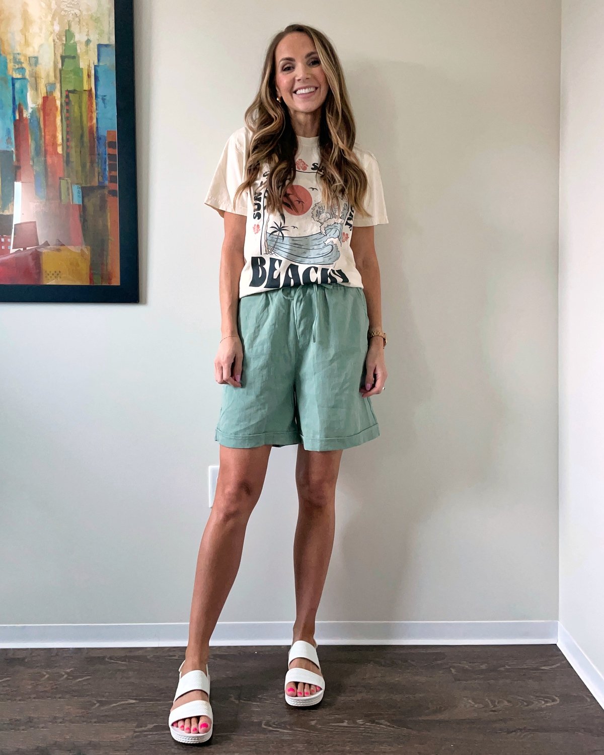 amazon shorts graphic tee reef sandals