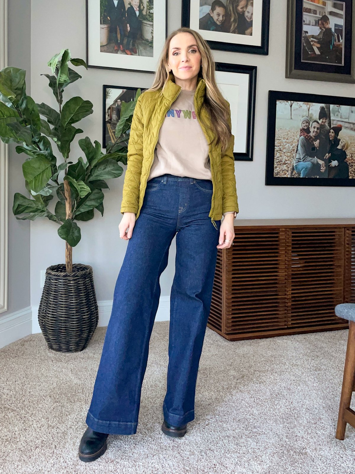 winter teacher outfit quilted jacket sweatshir tna djeans